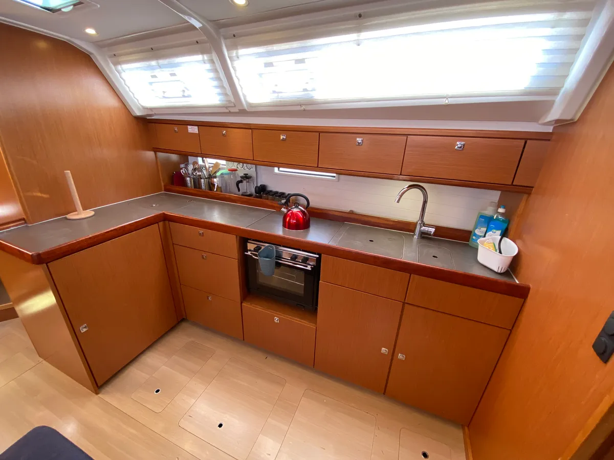 Яхта - кухня